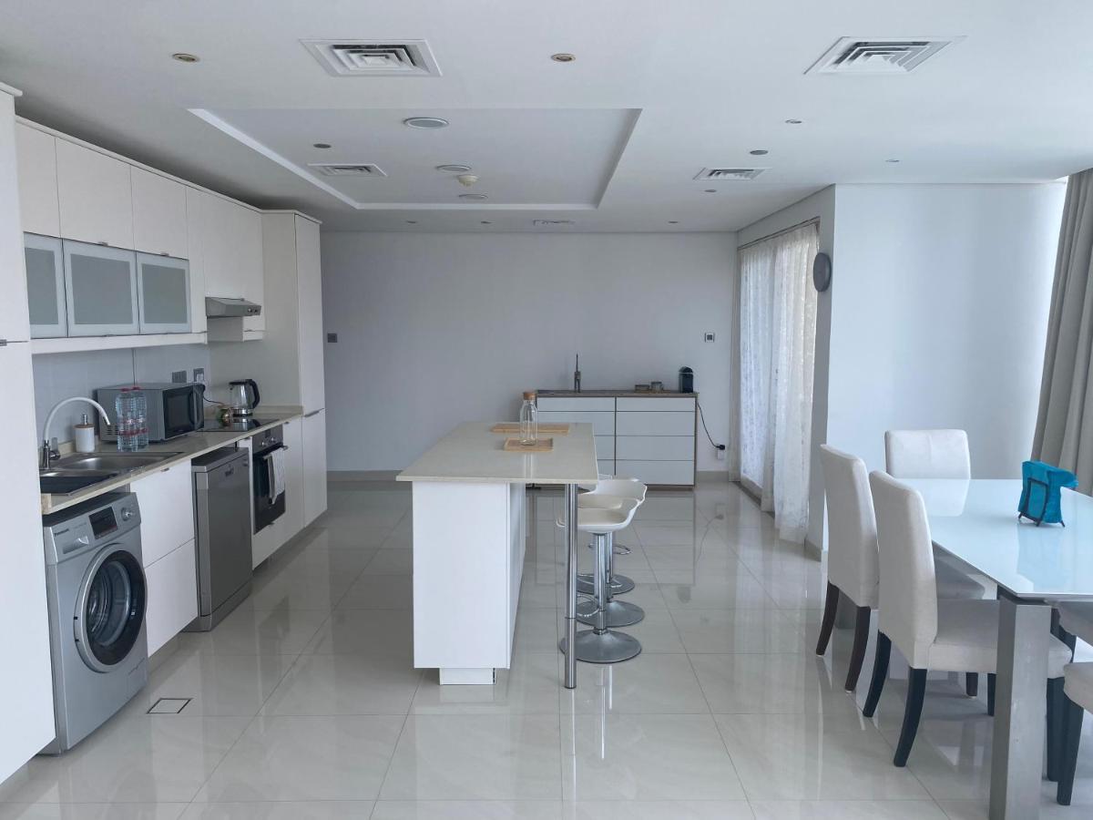 One Bedroom Apartment With Pool & Gym Near Marina 두바이 외부 사진