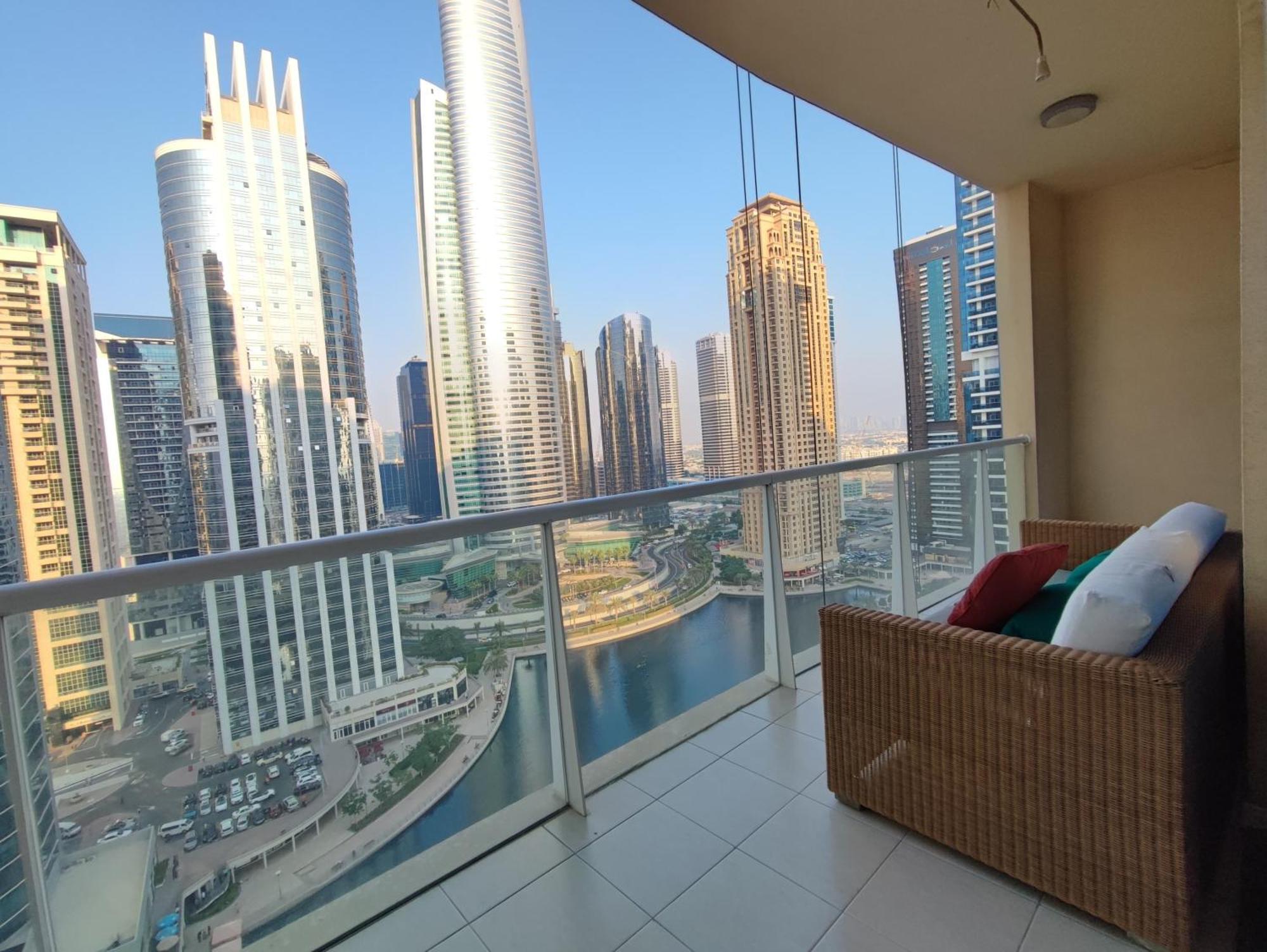 One Bedroom Apartment With Pool & Gym Near Marina 두바이 외부 사진