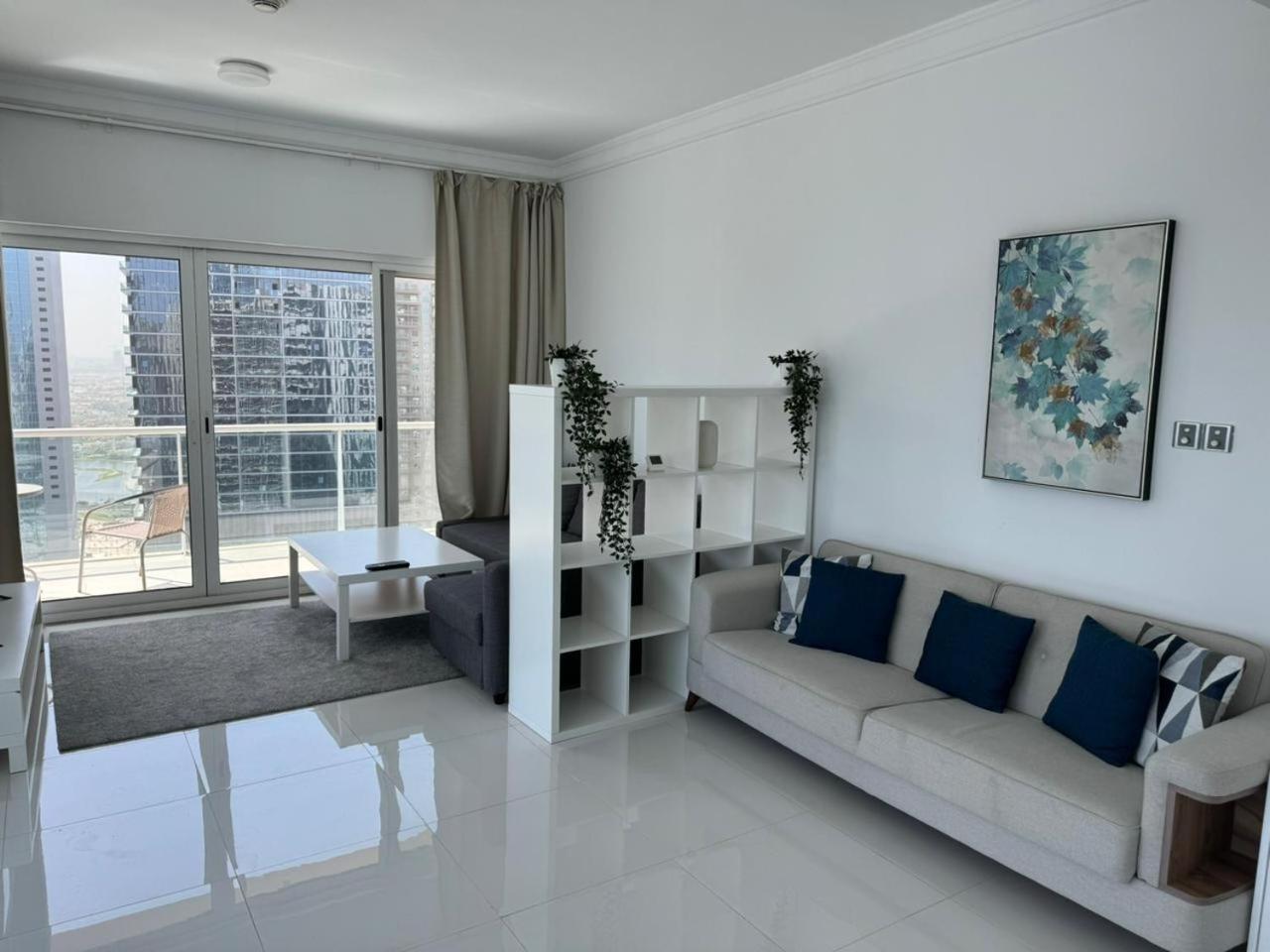 One Bedroom Apartment With Pool & Gym Near Marina 두바이 외부 사진